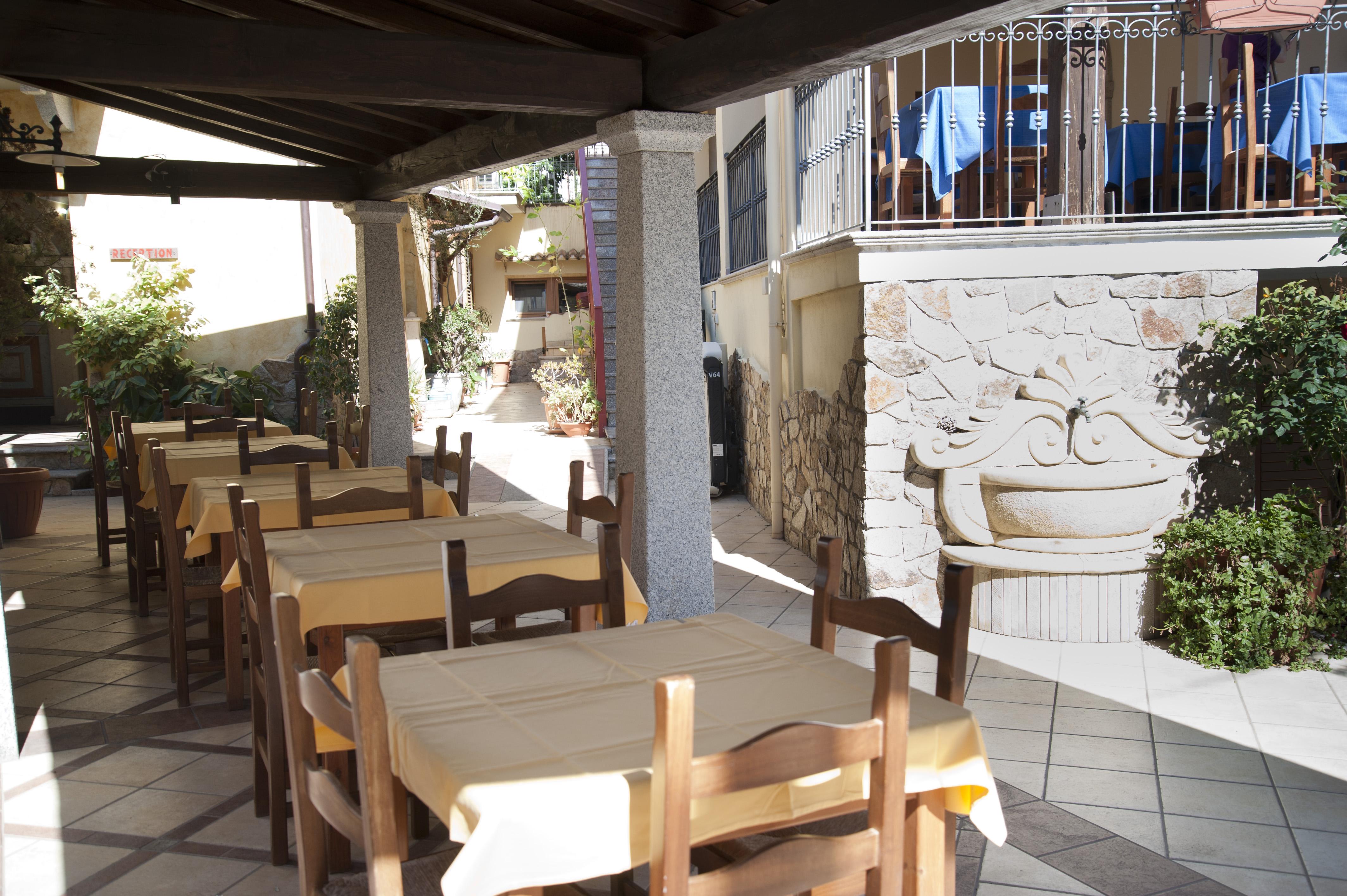 Hotel San Francisco Cala Gonone Buitenkant foto