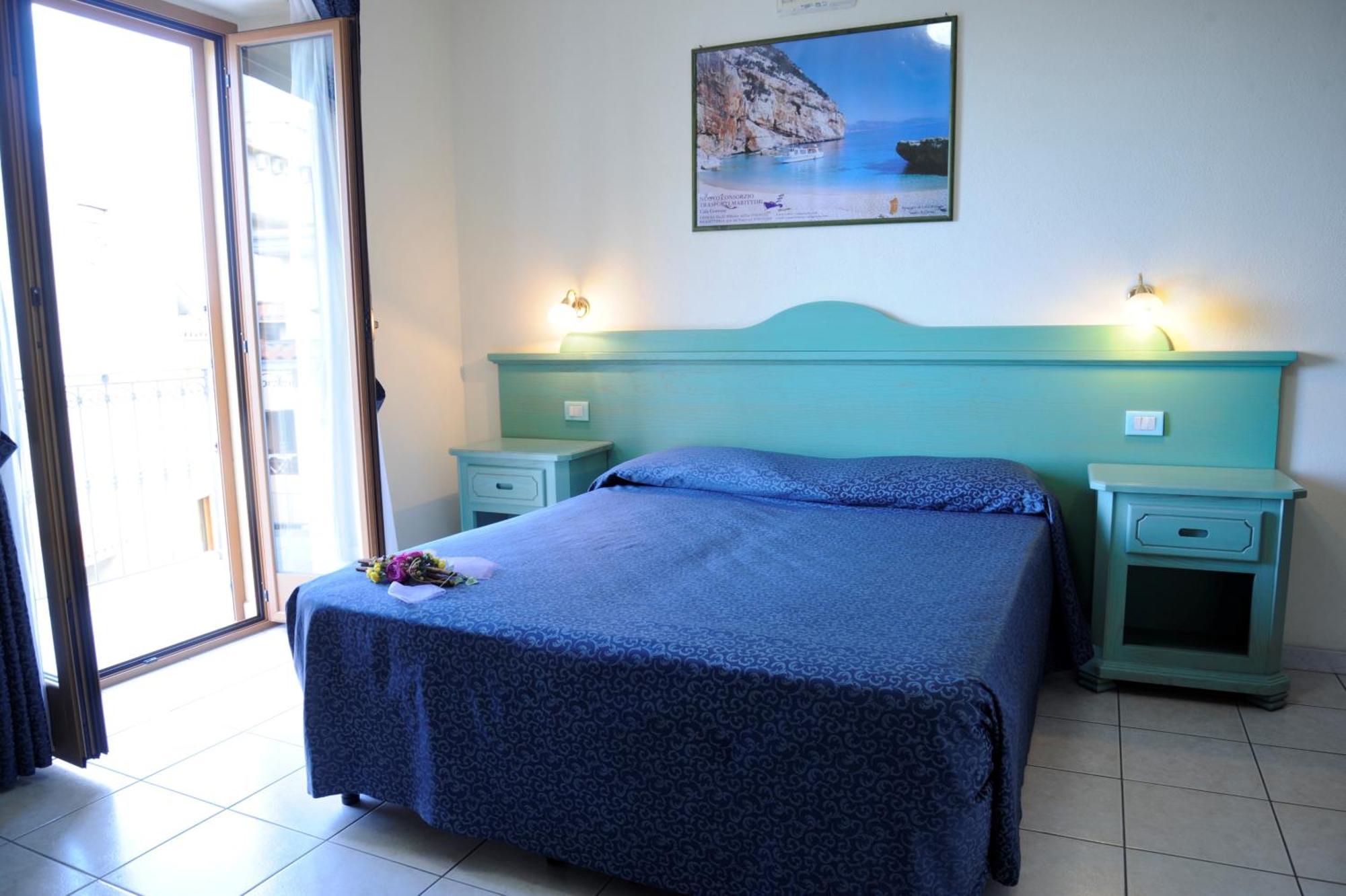 Hotel San Francisco Cala Gonone Buitenkant foto