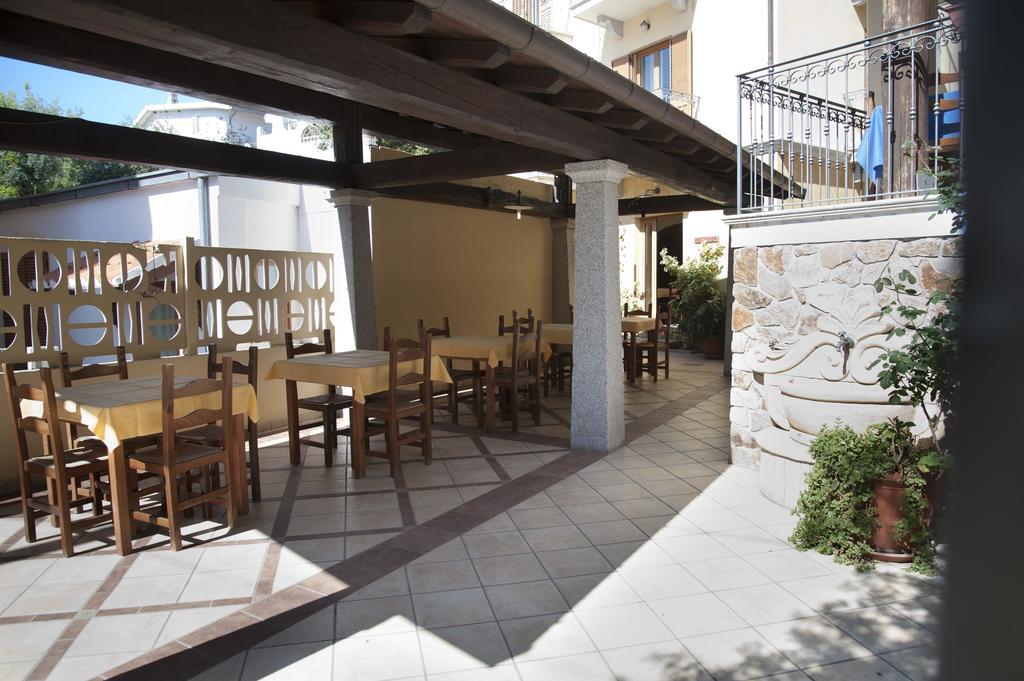 Hotel San Francisco Cala Gonone Buitenkant foto