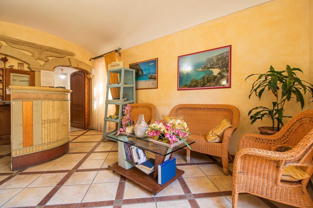 Hotel San Francisco Cala Gonone Buitenkant foto